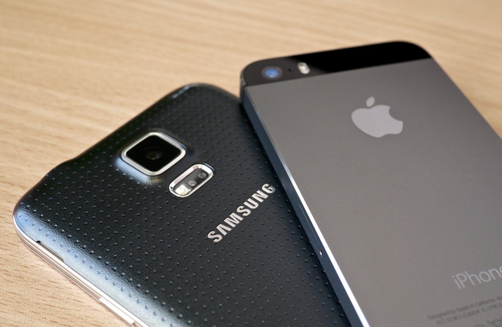 U.S. court reinstates Apple $120 million patent win over Samsung