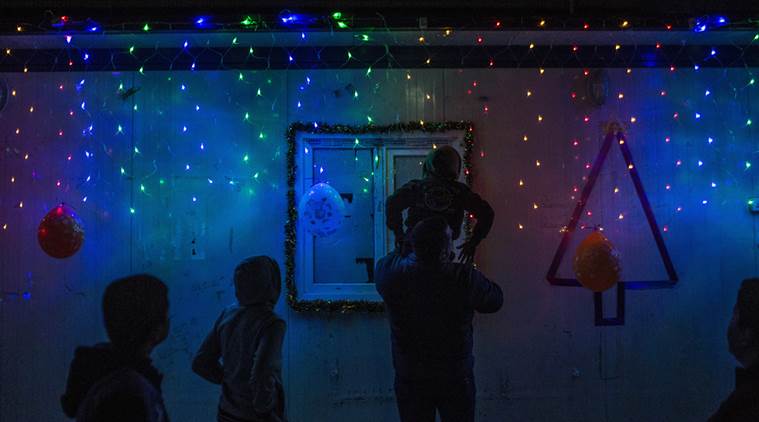 Iraqis celebrate first Christmas near Mosul after Islamic State pushback