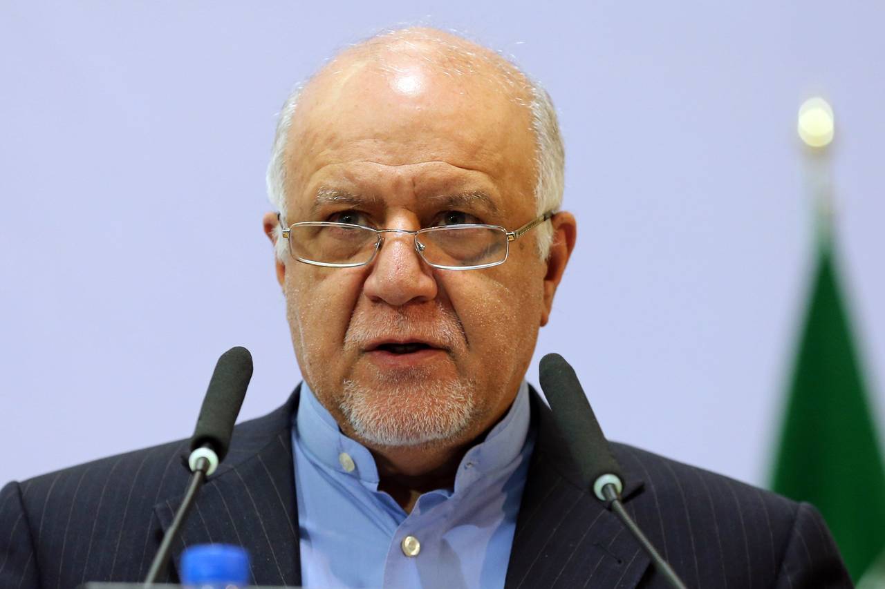 Zanganeh Underlines Expediting Anahita Refinery Construction