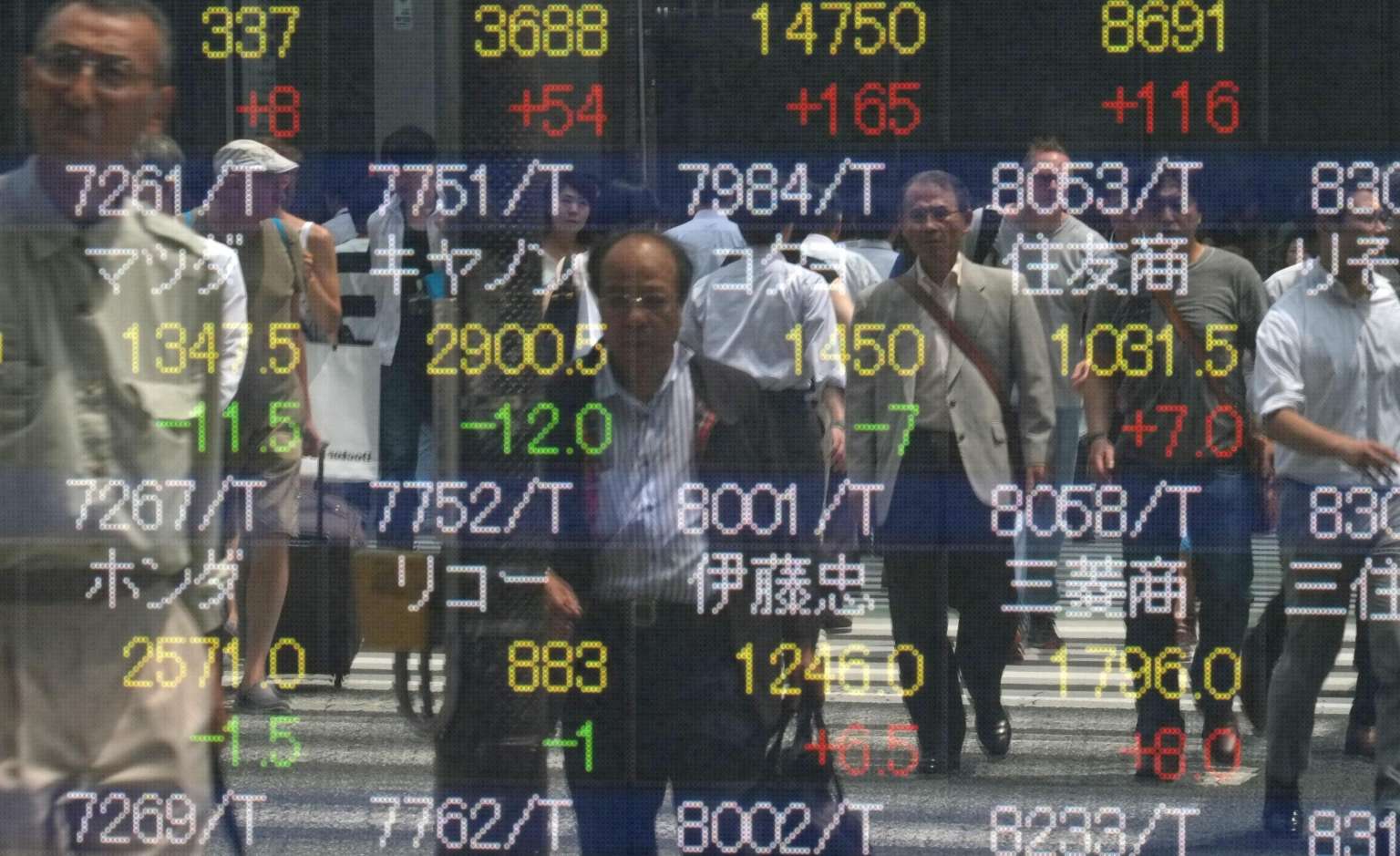 Asian shares, dollar stay close to recent peaks