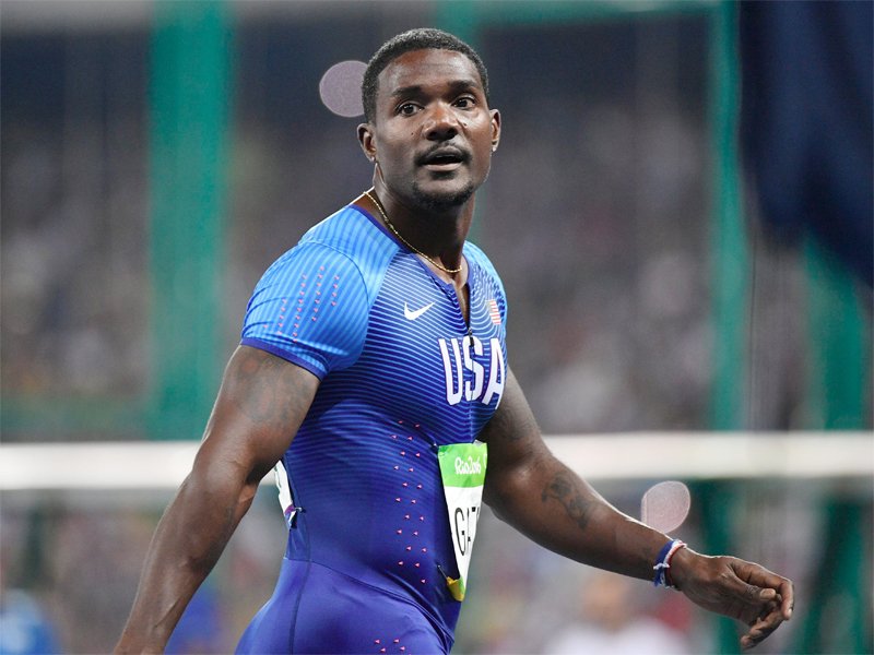 Scowling Gatlin booed by Rio crowd