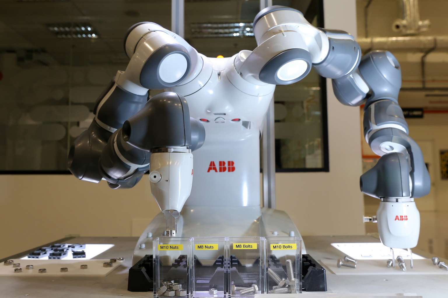 Can Singapore's labor crunch spark a robot revolution?