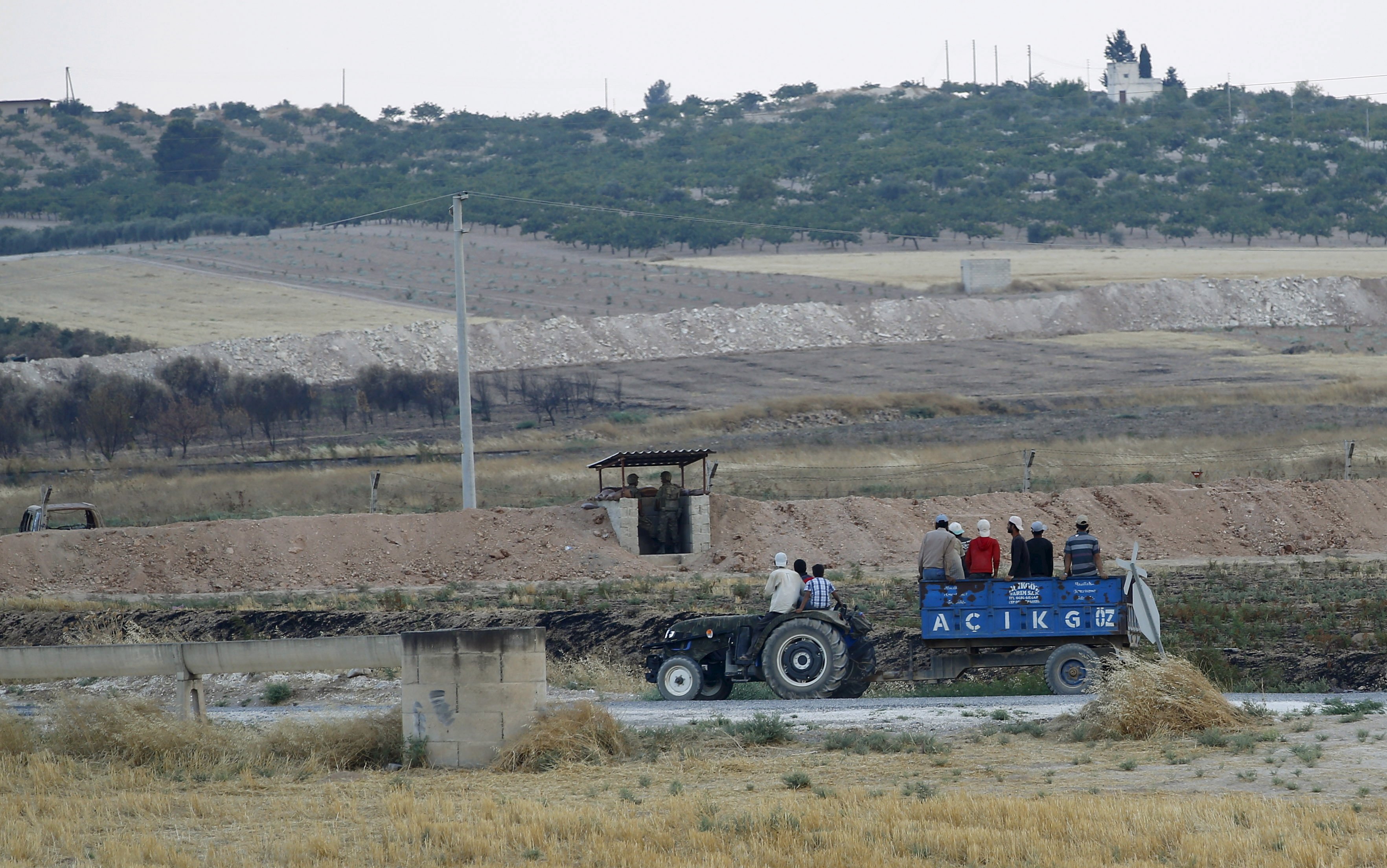 Turkish military, U.S.-led coalition launch operation to sweep Islamic State from Syria town