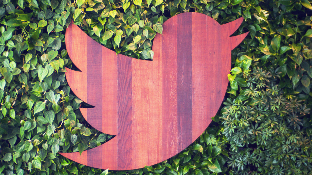 Twitter Sued by Investor for Failing to Deliver on User Growth