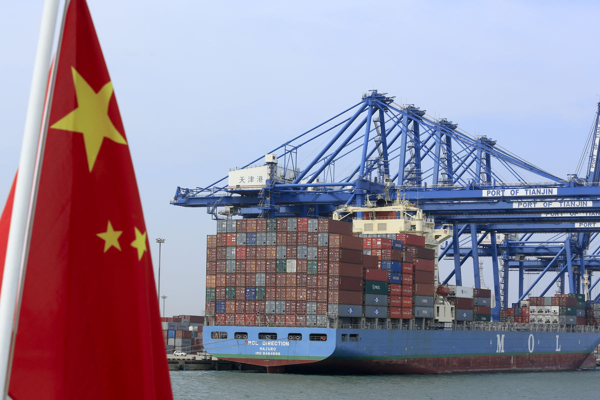 China August imports rise for first time in nearly two years, export drop eases