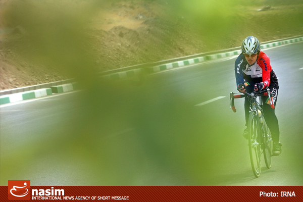 Iranian female cyclist snatches bronze medal in UAE Gran Fondo Champ