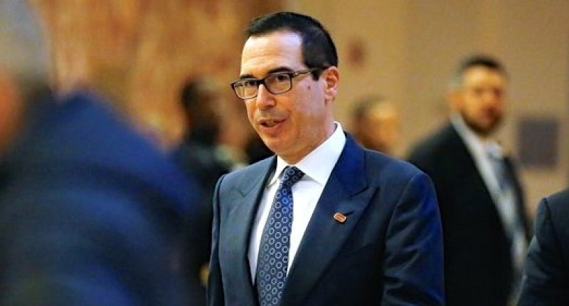 Ex-Goldman banker Mnuchin installed as Treasury secretary