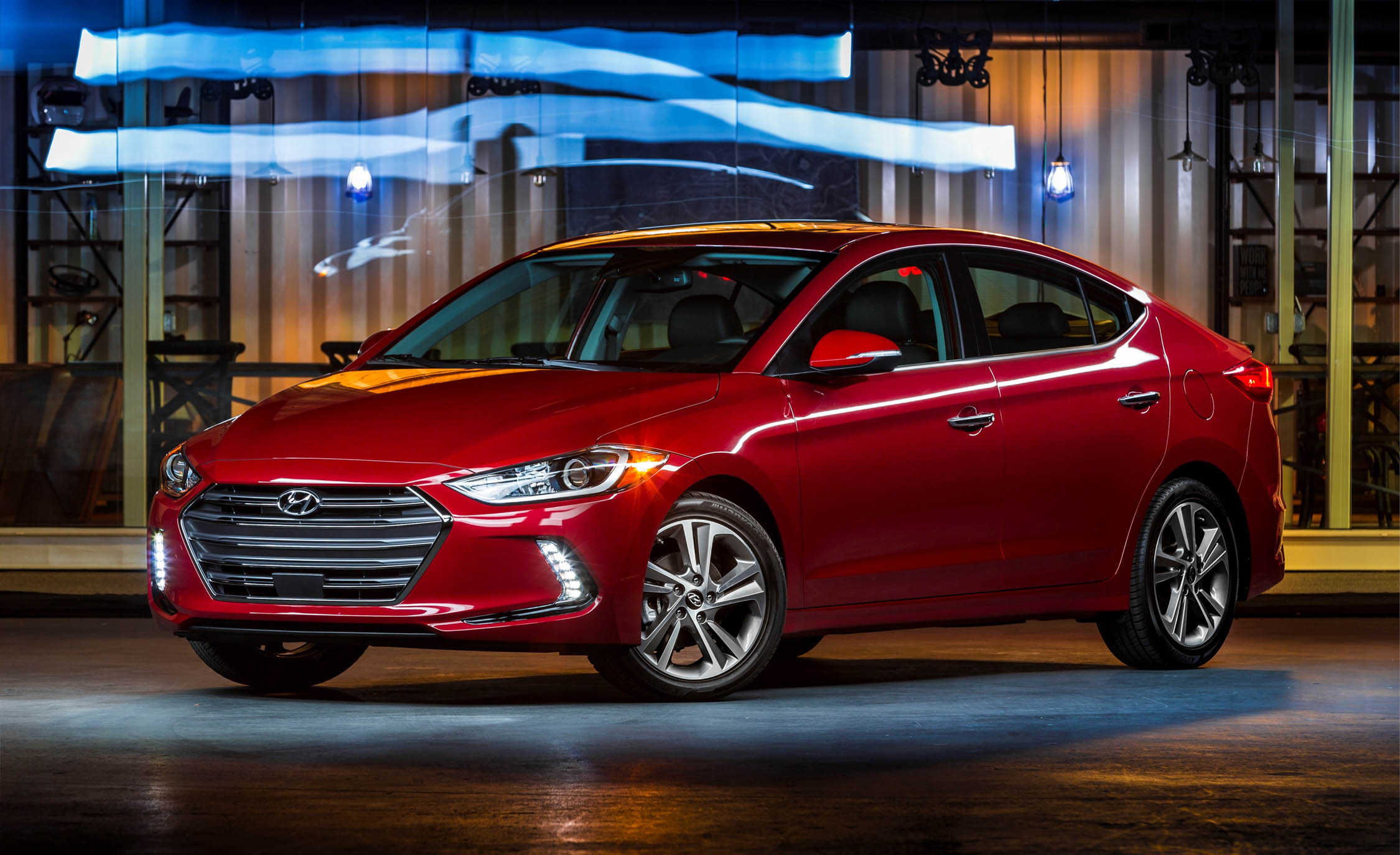 Hyundai, Kerman Motor sign deal to produce Elantra in Iran