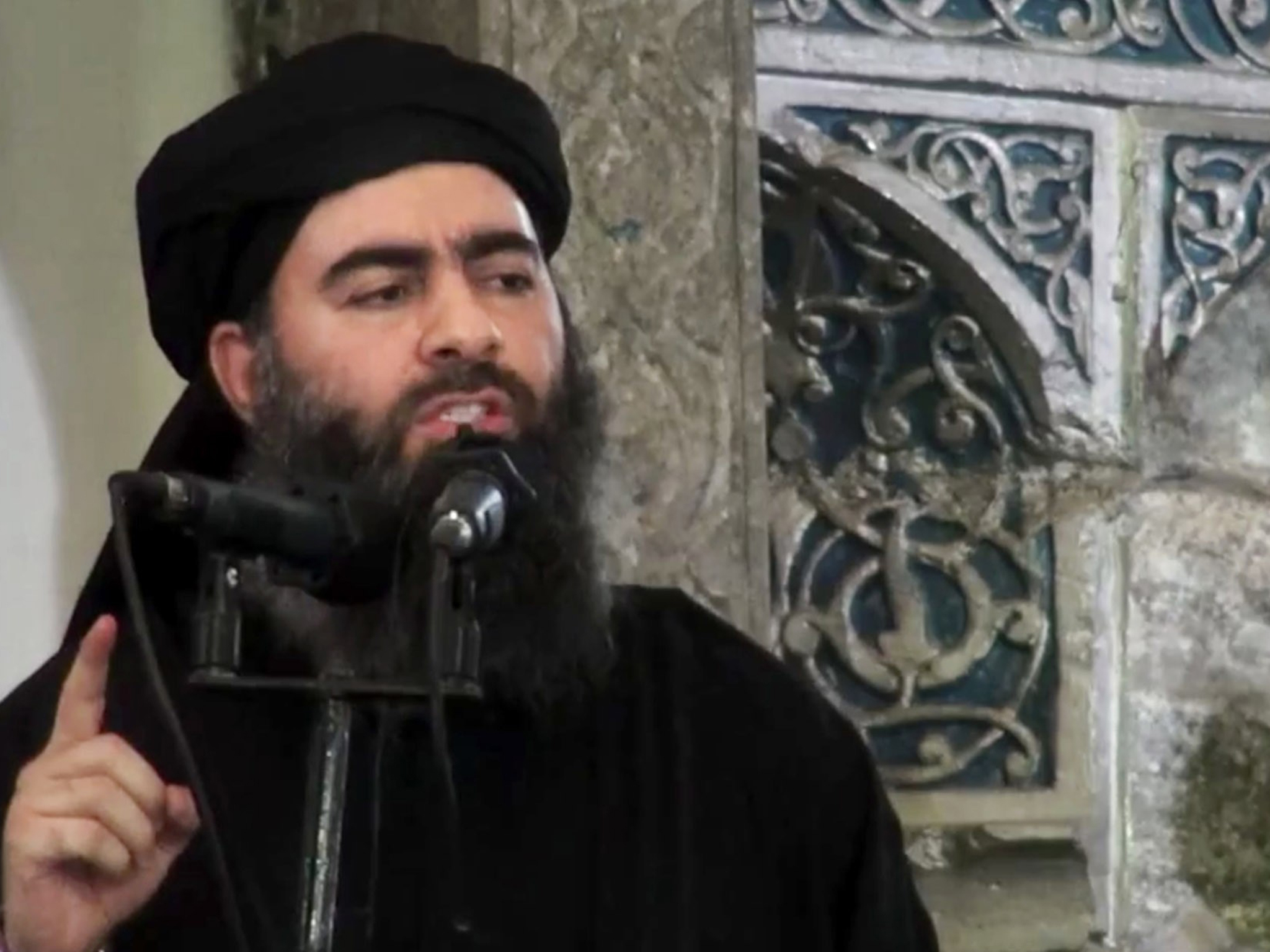 Islamic State leader Baghdadi abandons Mosul fight to field commanders, U.S. and Iraqi sources say