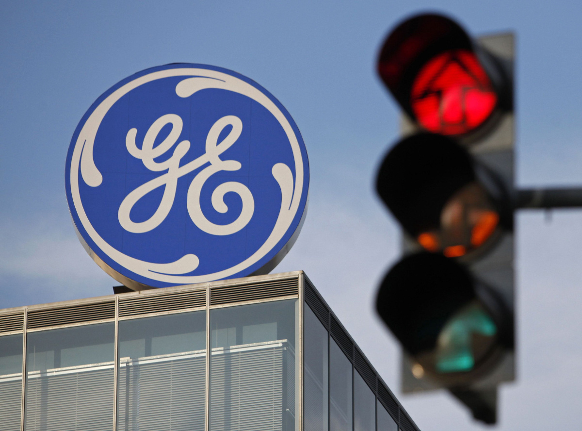 GE shifts strategy, financial targets for digital business after missteps