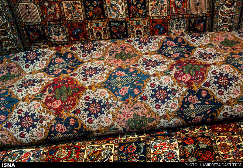 What Makes Persian Hand-Woven Carpet So Exraordinary?