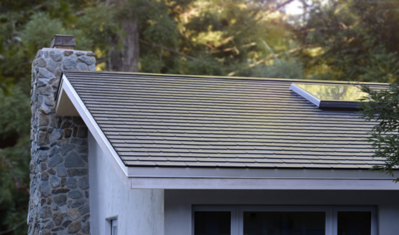 Tesla Finishes First Solar Roofs—Including Elon’s House