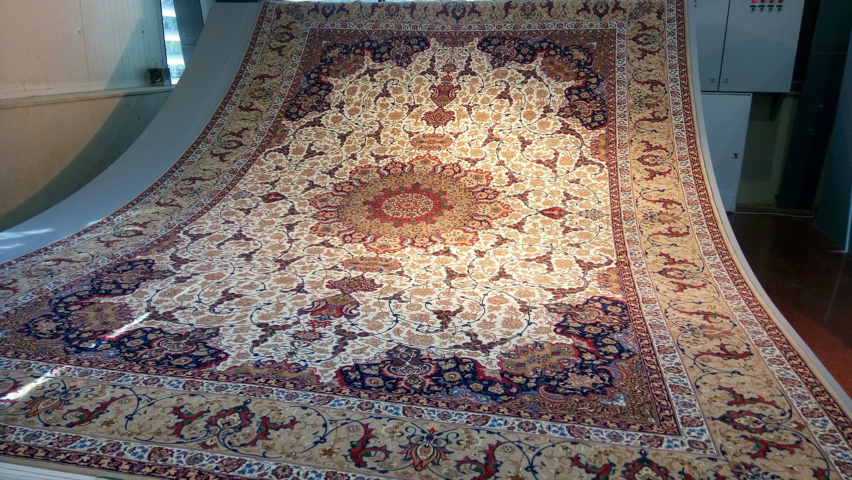 Handmade Carpet Exports to Hit $400m