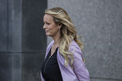 Trump Calls Sketch of Stormy Daniels's Threatener a ‘Con Job’