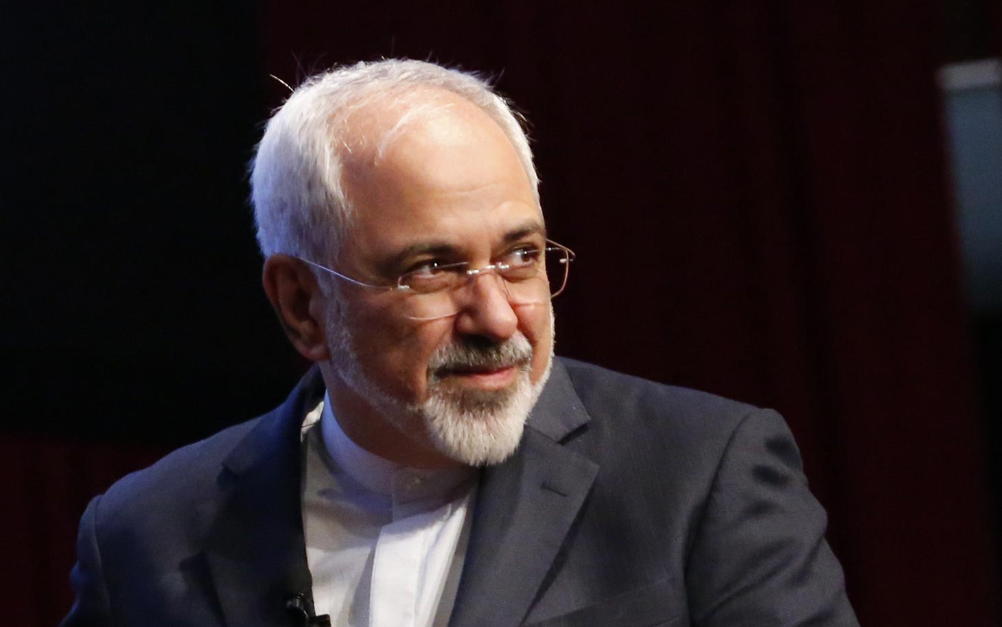 Zarif: Empowerment of Private Sector Helps Fight Sanctions