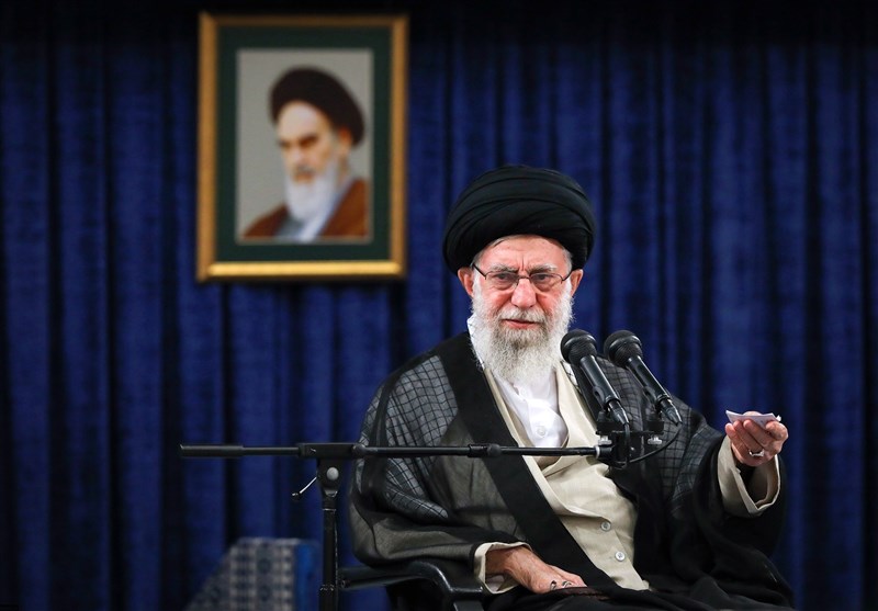 Leader Lauds General Soleimani for Upholding Spirit of Resistance