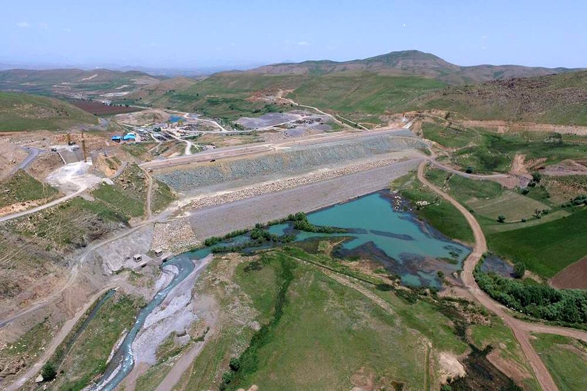 Mashoureh Dam to Prevent Outflow of Surface Runoff From Lorestan