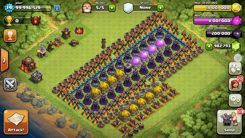 Does clash of clans work on bluestacks + clash markets