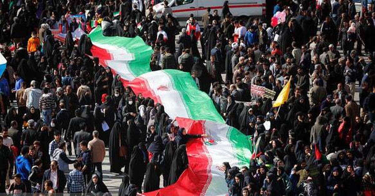 Iranians commemorating nat'l day of fighting Global Arrogance