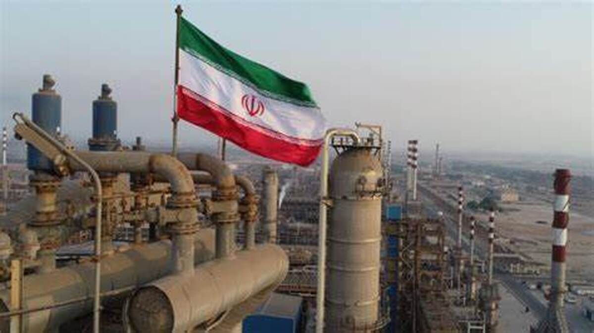 Iran increases daily oil output by 15 mn liters