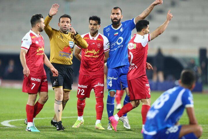 Esteghlal, Persepolis Edge Rivals: IPL