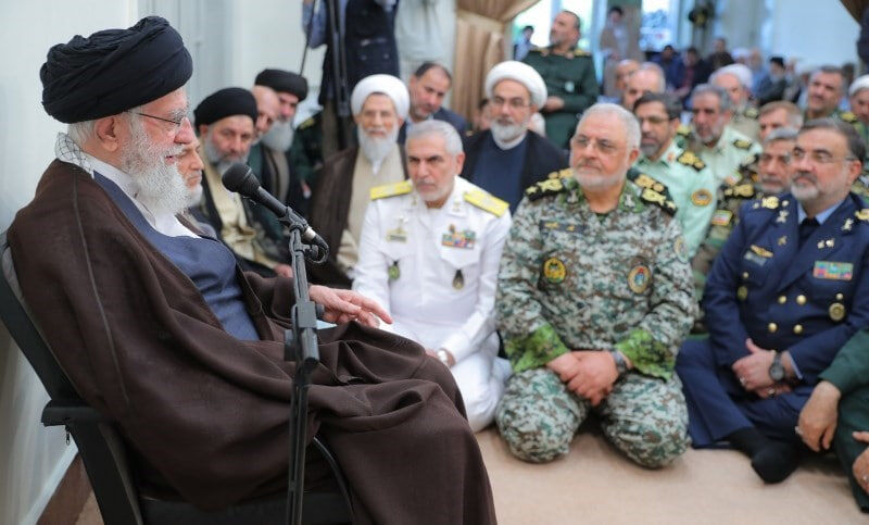 Leader Praises Armed Forces for Int’l Display of Iran’s Power