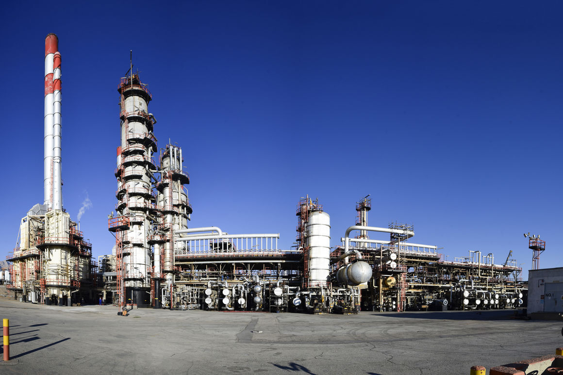 Isfahan Refinery to Implement 50 AI Projects: Official