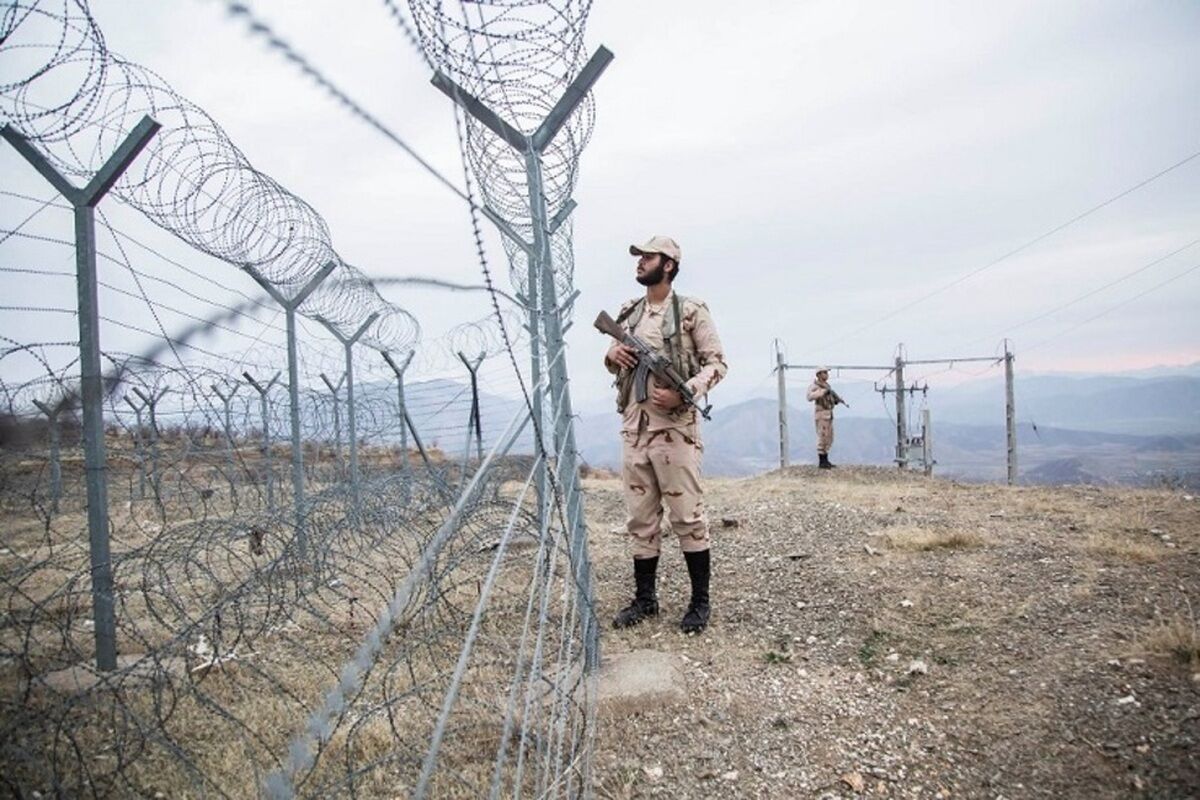 Iranian Border Guard Succumbs to Injuries After Clashes with Terrorists