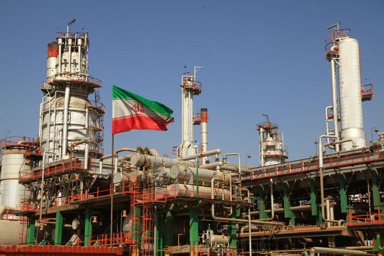 Iran inaugurates 17 new oil, refining, petrochemical projects Iran inaugurates 17 new oil, refining, petrochemical projects