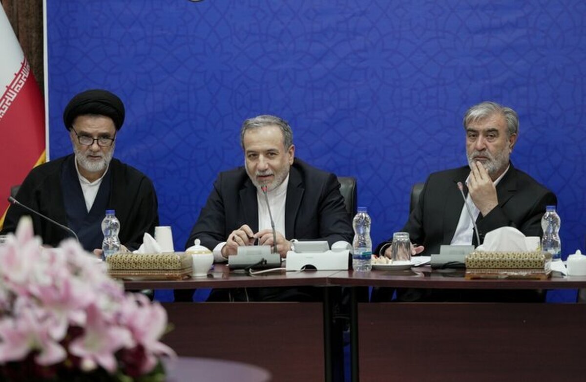 Iran's FM holds meeting with senior lawmakers Iran's FM holds meeting with senior lawmakers