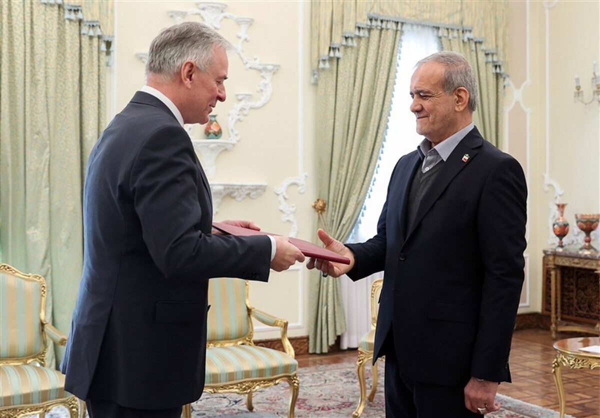 Pezeshkian Urges New Austrian Envoy to Counter Anti-Iran Misinformation