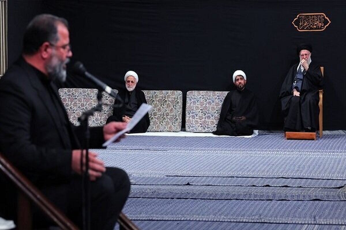 Leader attends 2nd night of Fatemieh mourning ceremony