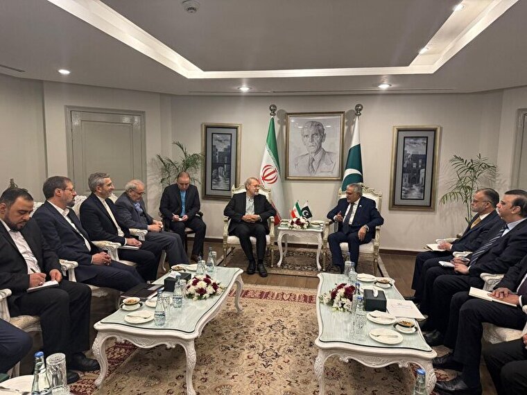 Pakistan emphasizes enhancing relations with Iran: FM