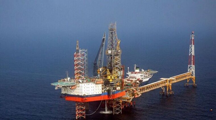 Iran kicks off gas production work at joint oilfield with Qatar