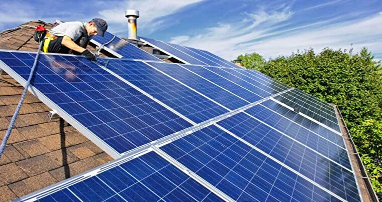 Iran issues permits for 100,000 MW of solar power projects