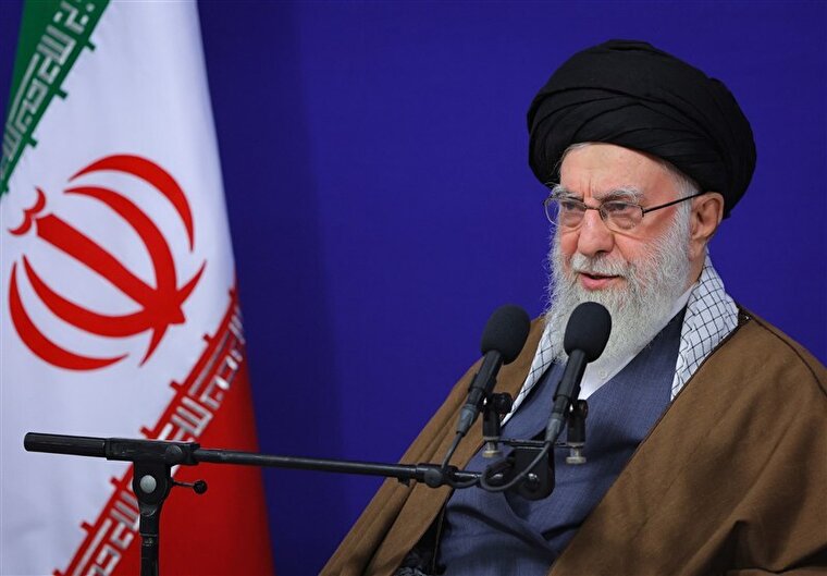 Leader Highlights Historic Letter from Ayatollah Milani Supporting Imam Khomeini