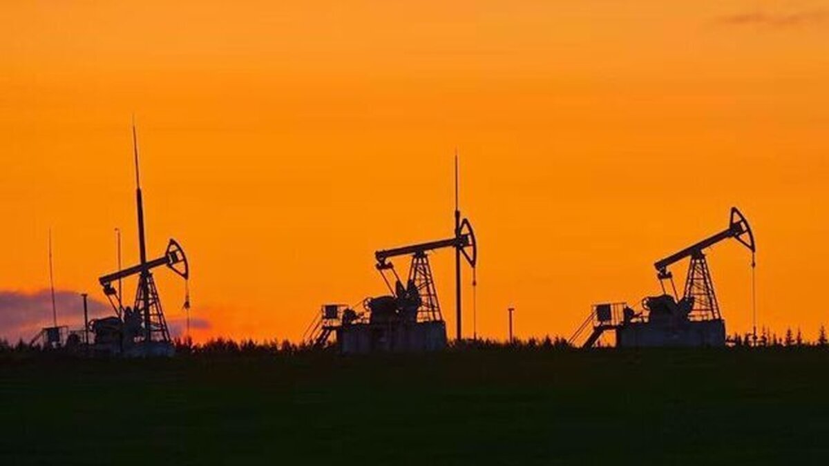 Iran ramps up development at oilfield shared with Iraq