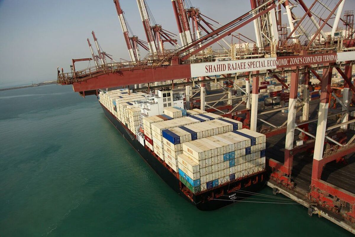 215 mln tons of goods loaded, unloaded at Iranian ports: PMO