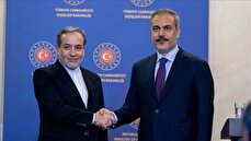 Iranian, Turkish FMs discuss nuclear talks on phone