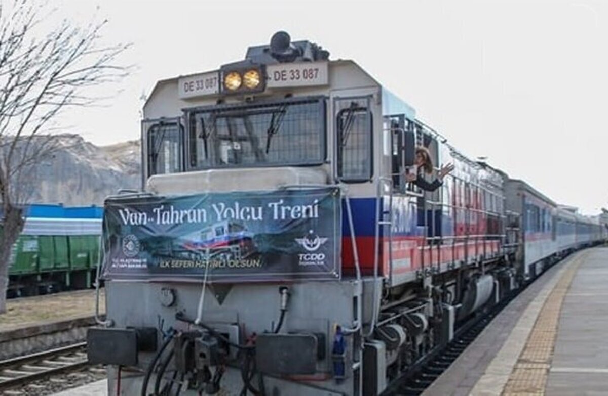 Tehran-Ankara train to be launched in 2 months: railway chief