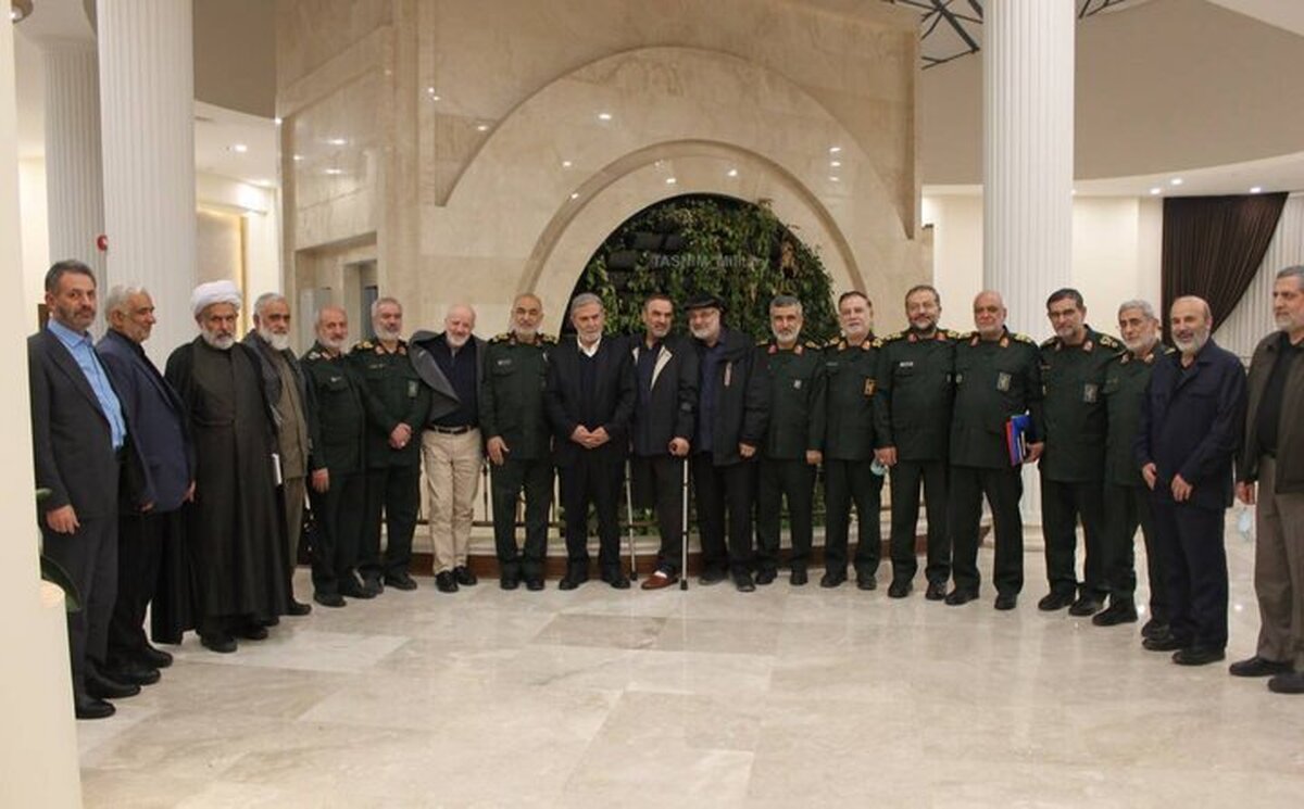 Unseen photo of IRGC commanders, Palestine Resistance leaders