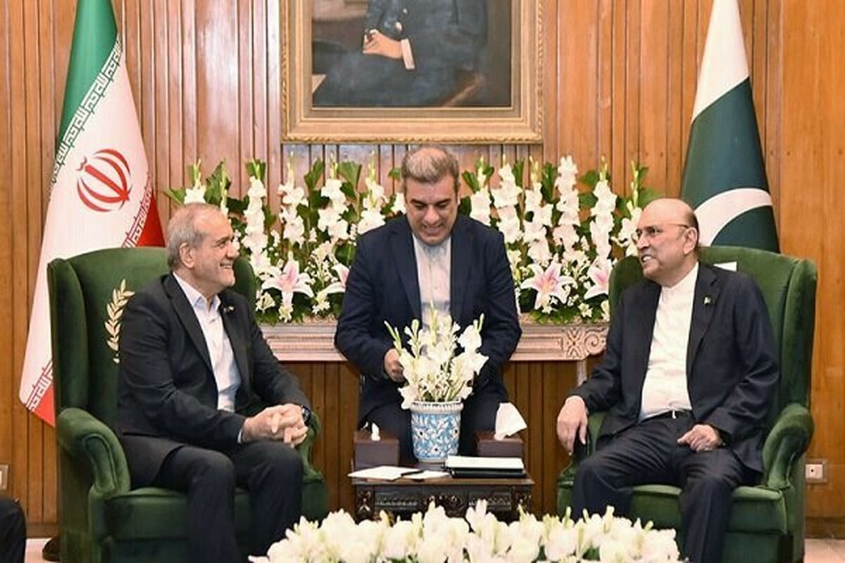 Pezeshkian, Zardari stress need for steppe-up bilateral ties Pezeshkian, Zardari stress need for steppe-up bilateral ties