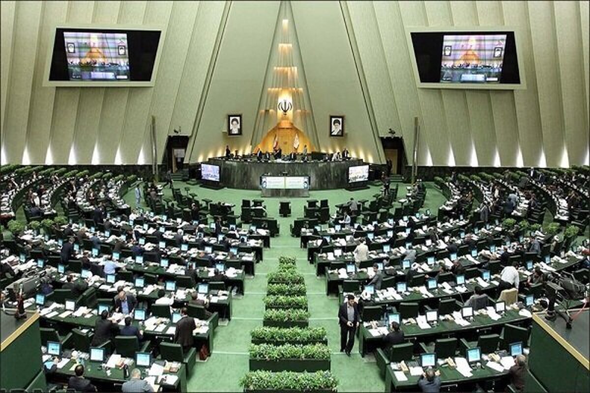 Iran Parliament backs progress of missile, defense industries Iran Parliament backs progress of missile, defense industries