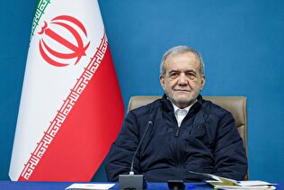 Pezeshkian calls for faster implementation of solar projects nationwide