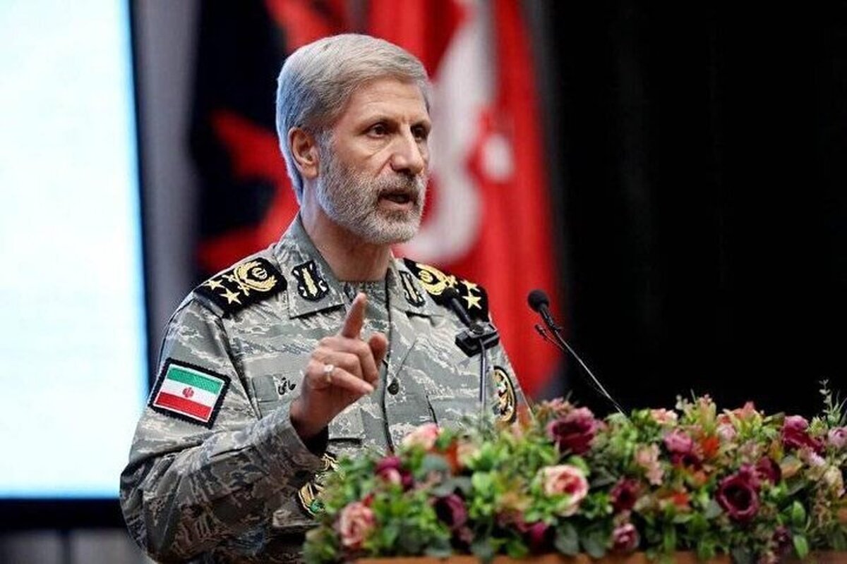 Iran Army chief hails bravery of forces in confronting US