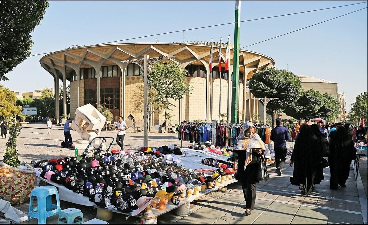 افشاگری عجیب یک عضو شورای شهر تهران / برخی عوامل شهرداری رشوه می‌گیرند!