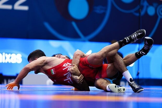 چاقوکشی در سالن کشتی یاسوج + فیلم چاقوکشی در سالن کشتی یاسوج + فیلم