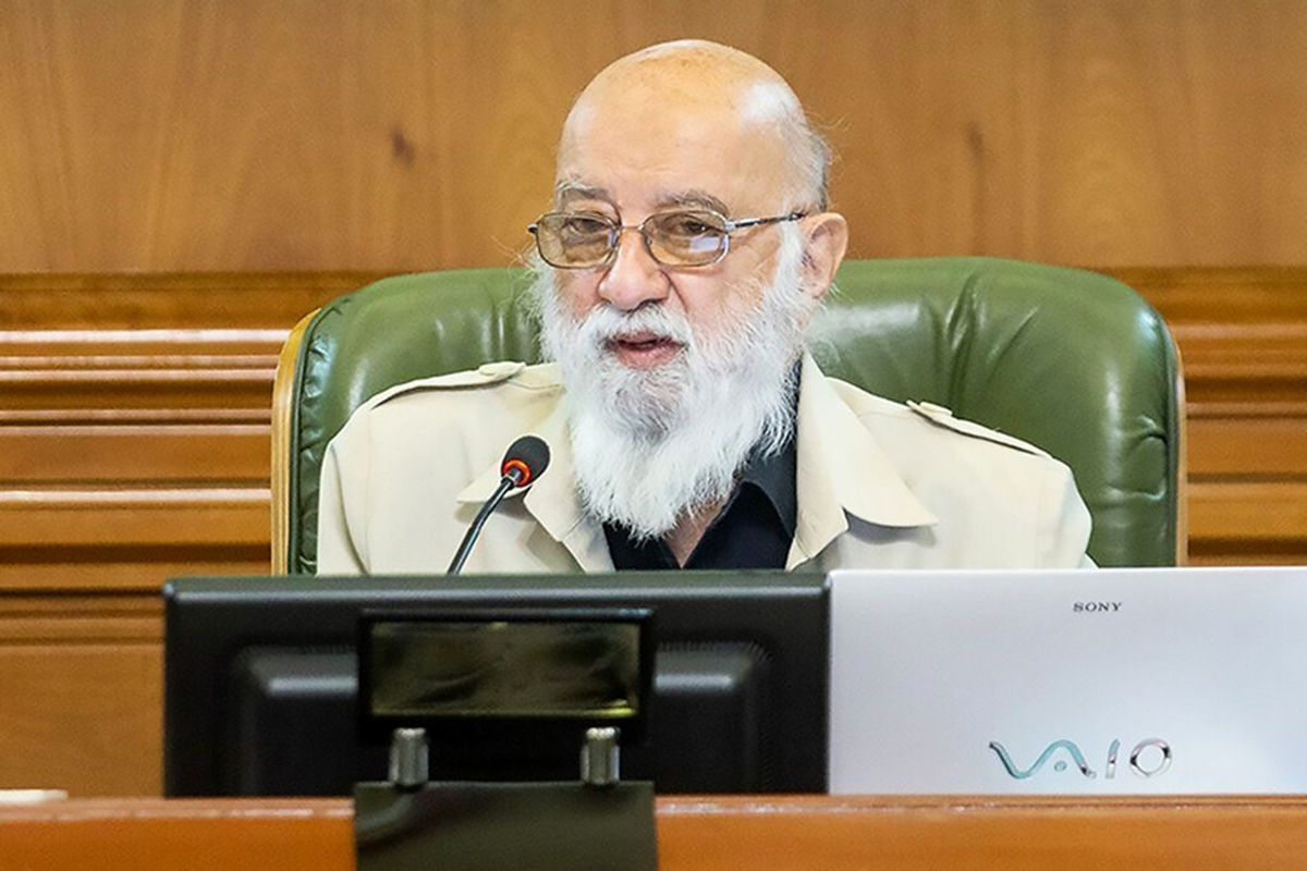 چمران: اتوبوس هست ولی پولش را وزارت کشور پرداخت نکرده است!
