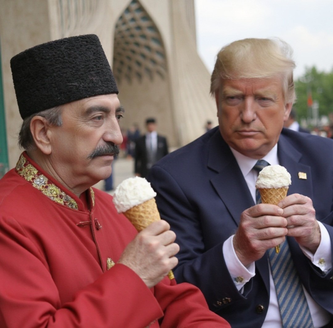  عکس دو نفره ناصرالدین شاه و ترامپ در میدان آزادی!