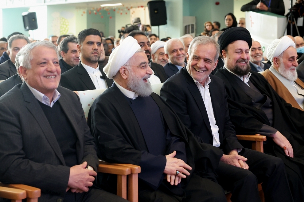 مراسم افتتاح مرکز جامع سرطان با حضور رئیس‌جمهور و رئیس‌جمهور ادوار پیشین